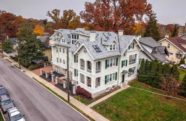 1303 Michigan Avenue