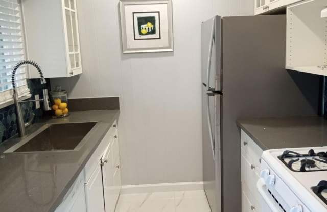 315 E Stevens Road unit: 4