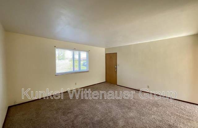 3114-2 N Illinois St