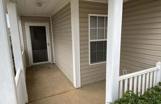 3 Bed, 2 Bath Ranch in East Charlotte near I-485