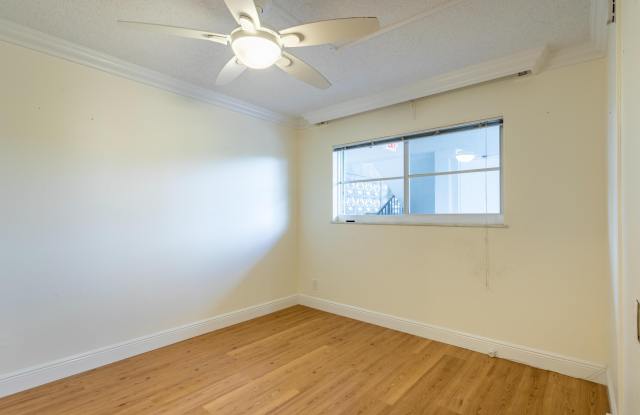 2012 S Federal Highway