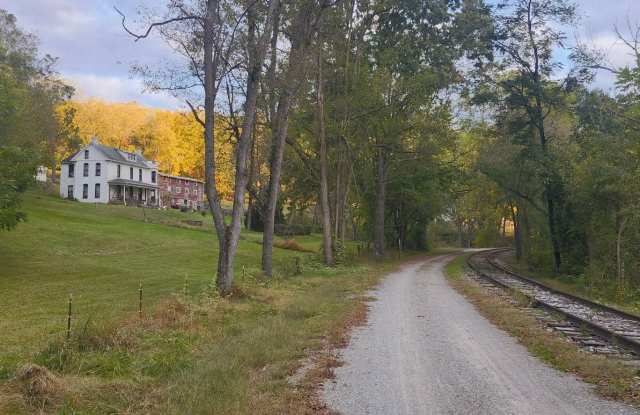 Cozy  Quiet Home in Glen Rock