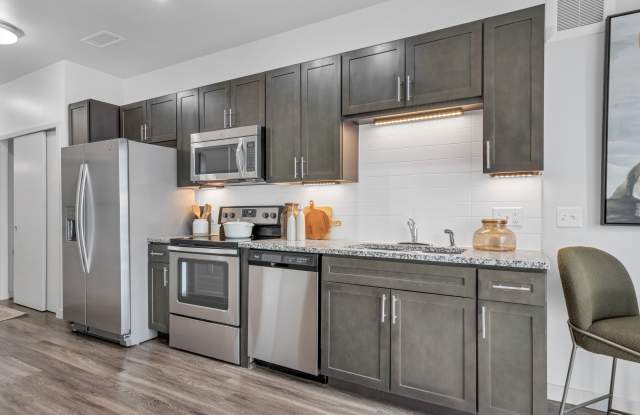 Cortland Alameda Station