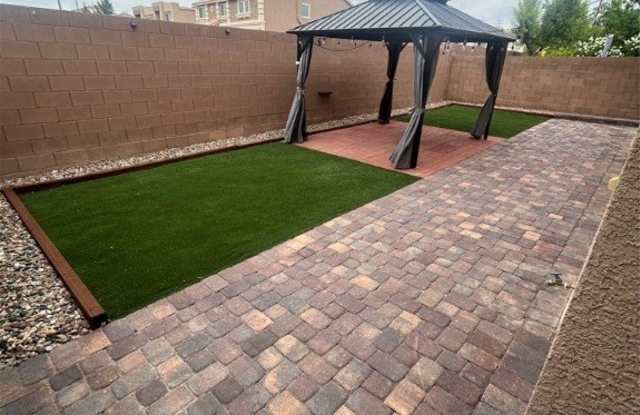 4925 Adrian Fog Avenue