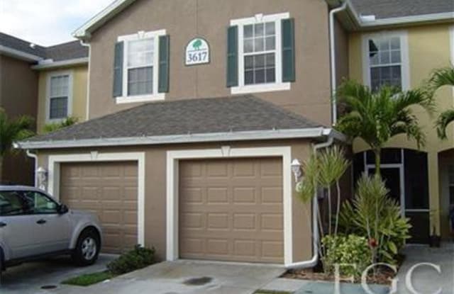 3617 Pine Oak Circle #104 - 3617 Pine Oak Cir, Fort Myers, FL 33916