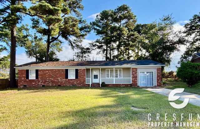 Photo of *CHRITMAS SPECIAL LEASE SIGNED BY 12/31/25 GET A MONTH FREE* 3 BEDROOM AVAILABLE NOW - Minutes From Fort Bragg Yadkin Gate!