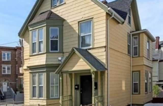 Photo of 25 Woodville St unit: 1