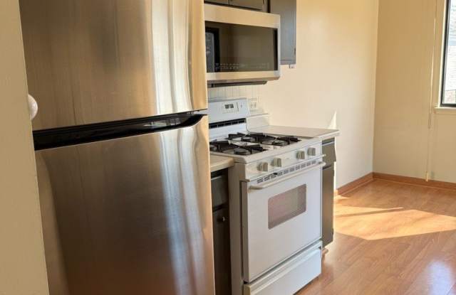 1301 Williamsburg Drive