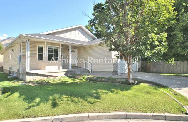 Hidden Retreat Near Wilson Elementary | Quiet Central Location