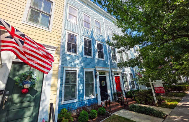 729 N ALFRED