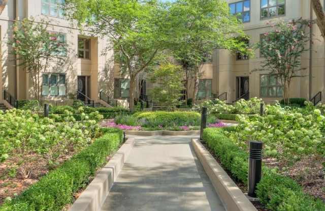 3475 Oak Valley Road NE unit: 530