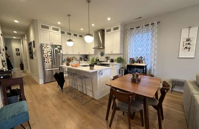 Photo of 1474 W Ohio St