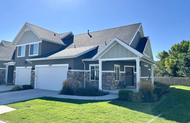 1973 W Park Rim Way - 1