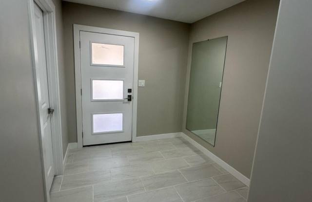 2433 Alan Duncan Lane