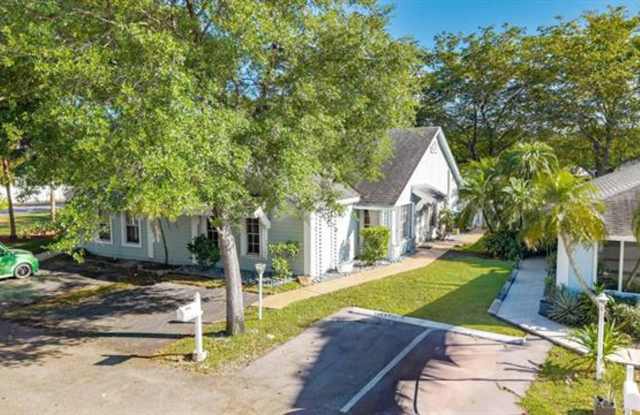 11110 SW 9th Pl, Davie, FL 33324