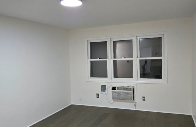 Photo of Charming 2BR Condo in Bethel