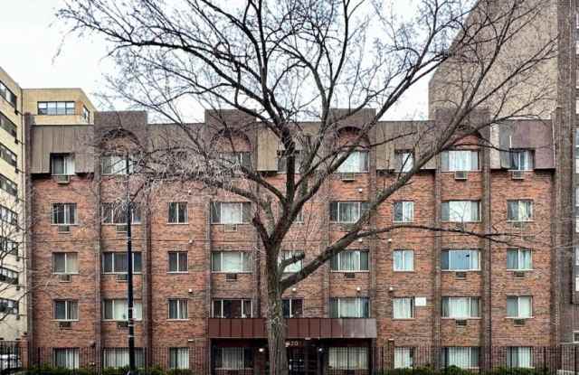 5818 Sheridan
