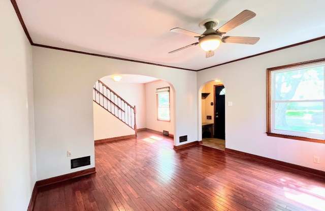 1220 Carroll Ave