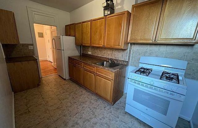 2585 Grand Concourse photos photos