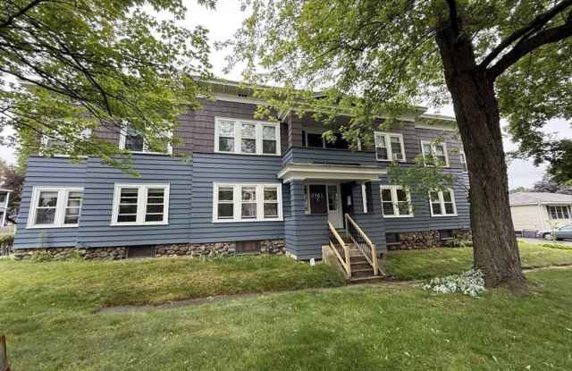 1 Samoset Rd