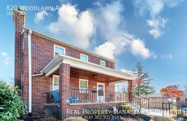 820 Woodlawn Ave