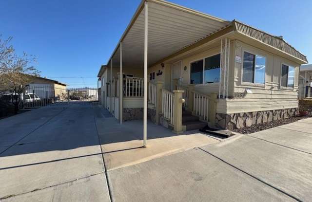 3 BR 2 bath Furnished Vacation home-Brand new Interior Remodel