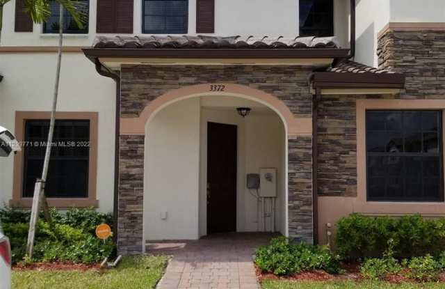 3372 W 92nd Pl - 3372 West 92nd Place, Hialeah, FL 33018