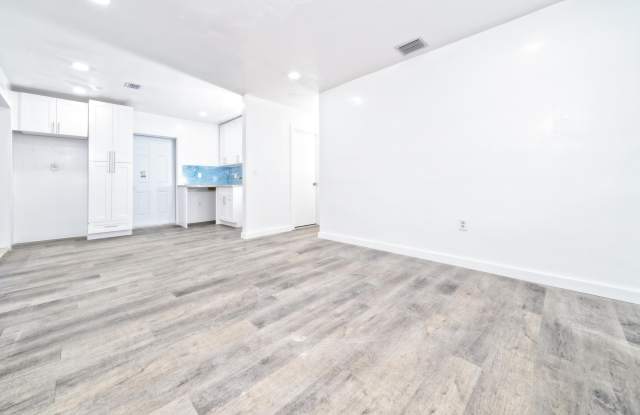 13075 NW 16th Avenue