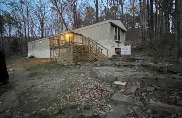 Photo of 92 White Oak Drive