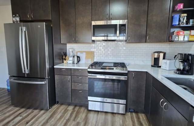 831 W Heritage Drive