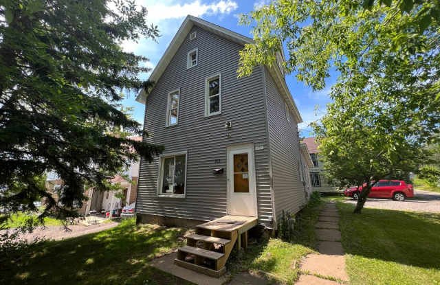313 North 24th Avenue West