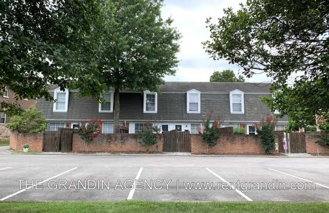 2016 Sherwood Avenue Southwest