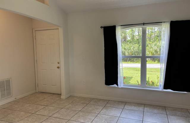 117 Hillock Avenue NW