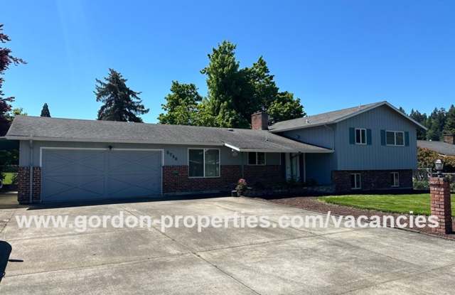 $2,795.00 - SE Molt St - Milwaukie 4 bedroom house with oversized garage photos photos