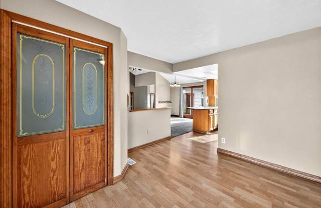 Spacious 4-Bedroom Home Minutes from Downtown Boise