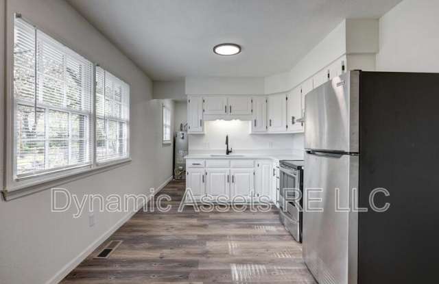 Photo of 204 E 24th St