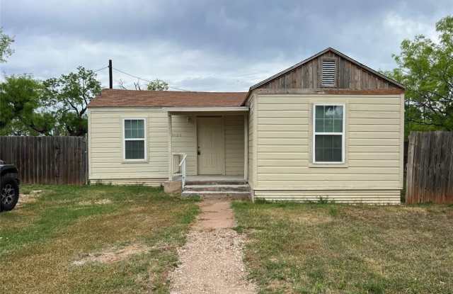 3026 S 3rd Street - 3026 South 3rd Street, Abilene, TX 79605