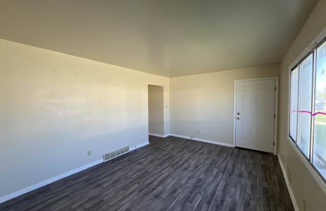 4624 36th Avenue - 1