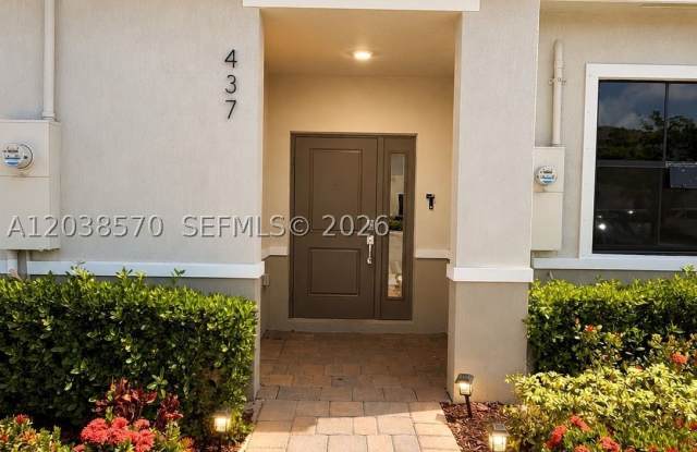 437 NE 13th St