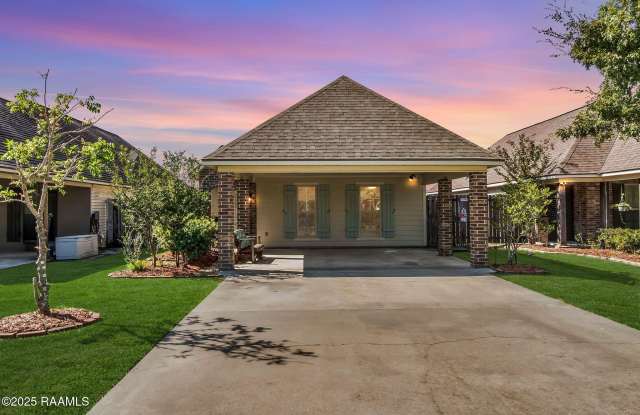 Photo of 109 Acacia Lane