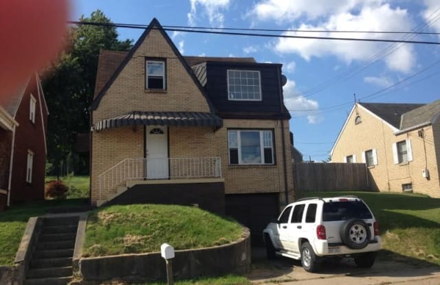 222 Owings St - 222 Owings Street, Weirton, WV 26062