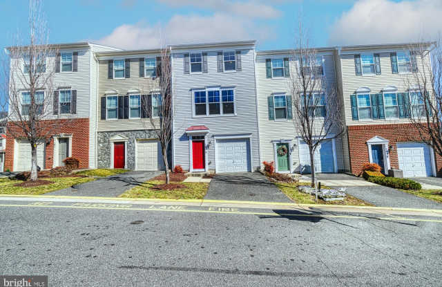 105 LANTANA Lane