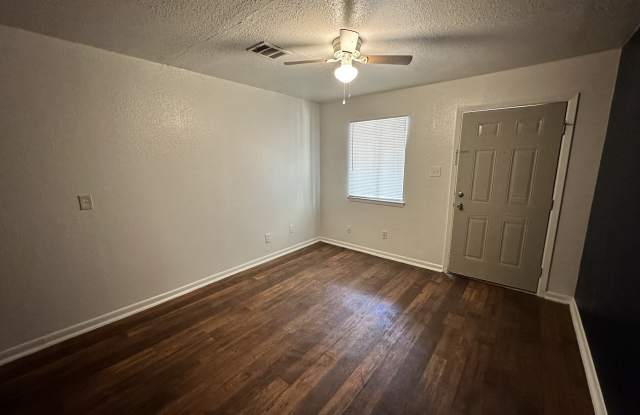 Photo of 4101 Milton Street - B