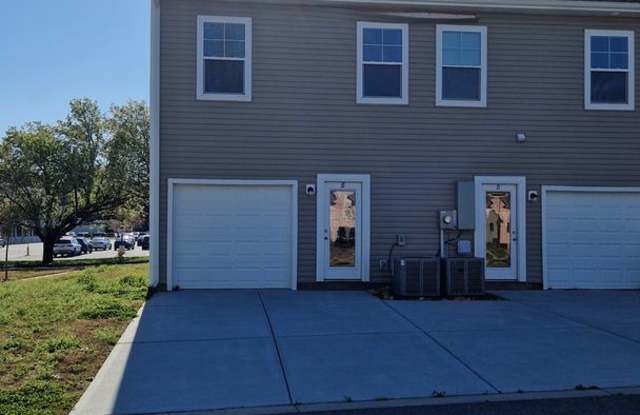 Brand New End-Unit Townhome | 3 BR/2.5BA | 1-Car Garage | Near Downtown Mooresville