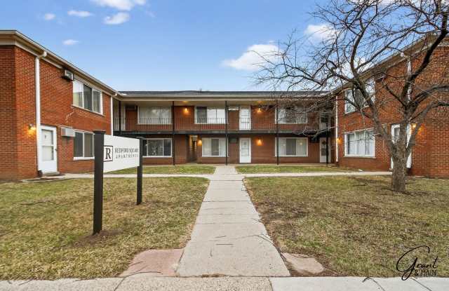 22330 W Warren