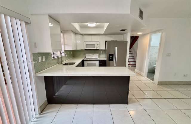 11821 Southwest 80th Street