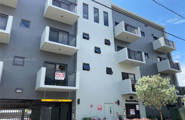 Photo of 836 SW 2nd St