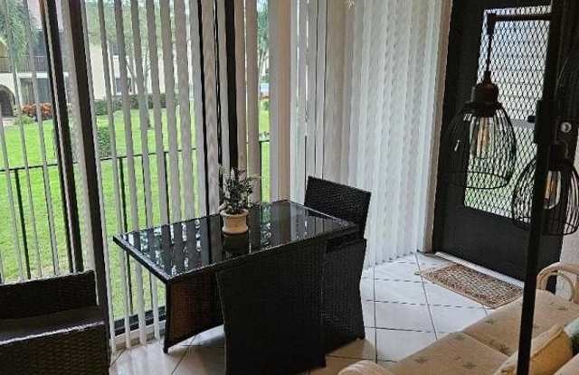 105 Lake Pine Circle