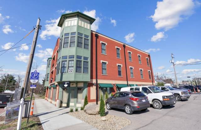 Photo of 32 W College Avenue