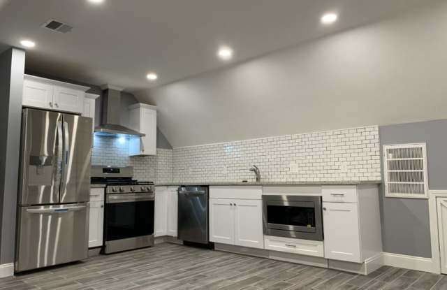 115 Burgin Pkwy.